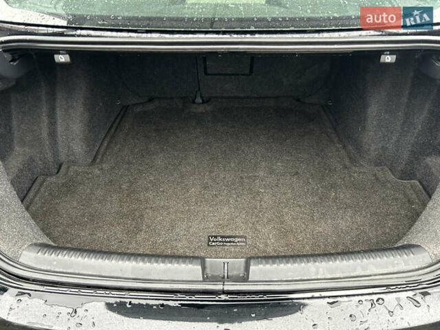 Чорний Фольксваген Джетта, об'ємом двигуна 2.48 л та пробігом 194 тис. км за 7500 $, фото 13 на Automoto.ua