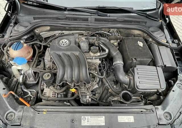 Черный Фольксваген Джетта, объемом двигателя 2 л и пробегом 156 тыс. км за 8400 $, фото 13 на Automoto.ua