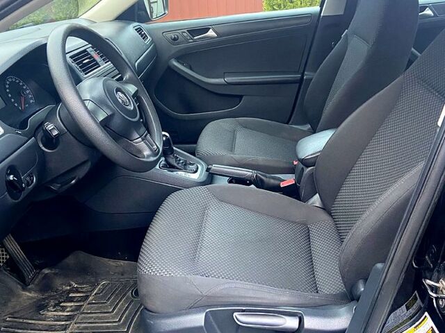 Черный Фольксваген Джетта, объемом двигателя 2 л и пробегом 267 тыс. км за 8300 $, фото 8 на Automoto.ua