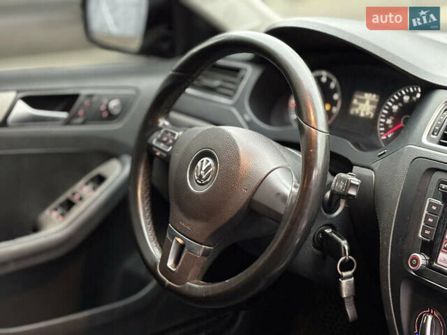 Чорний Фольксваген Джетта, об'ємом двигуна 1.8 л та пробігом 210 тис. км за 7400 $, фото 8 на Automoto.ua