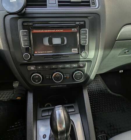 Черный Фольксваген Джетта, объемом двигателя 1.97 л и пробегом 280 тыс. км за 11499 $, фото 15 на Automoto.ua