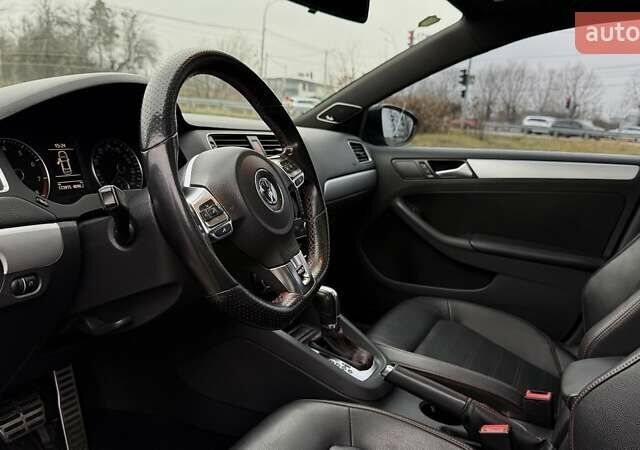 Черный Фольксваген Джетта, объемом двигателя 2 л и пробегом 171 тыс. км за 12800 $, фото 7 на Automoto.ua