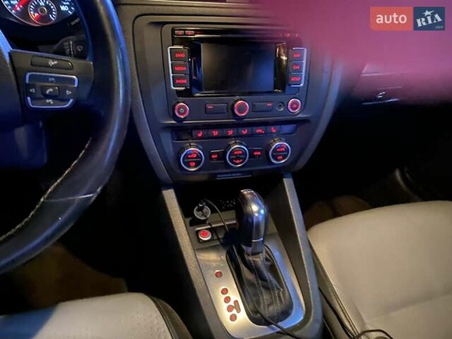 Черный Фольксваген Джетта, объемом двигателя 1.4 л и пробегом 184 тыс. км за 9800 $, фото 9 на Automoto.ua