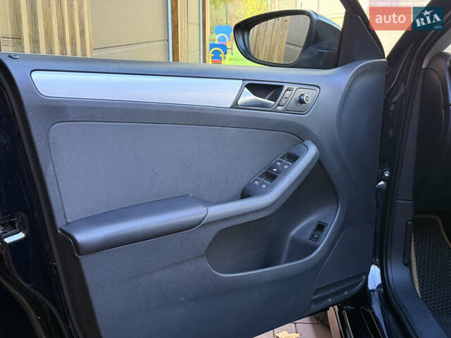 Черный Фольксваген Джетта, объемом двигателя 1.4 л и пробегом 170 тыс. км за 8700 $, фото 15 на Automoto.ua