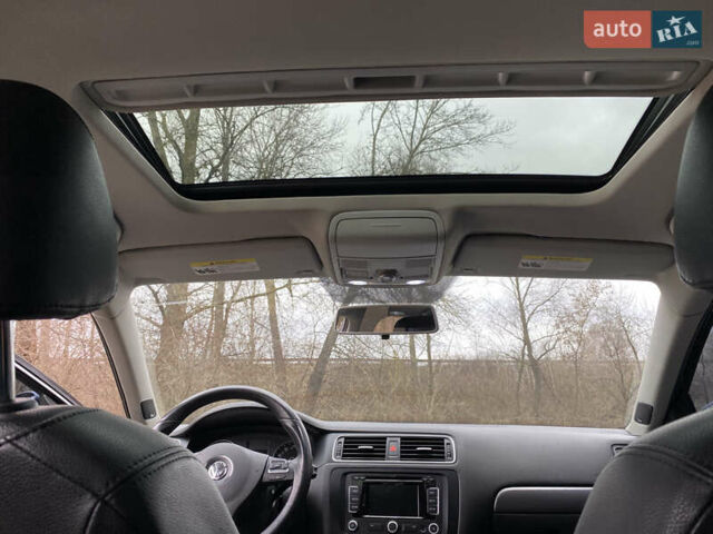 Черный Фольксваген Джетта, объемом двигателя 2.5 л и пробегом 239 тыс. км за 10200 $, фото 43 на Automoto.ua