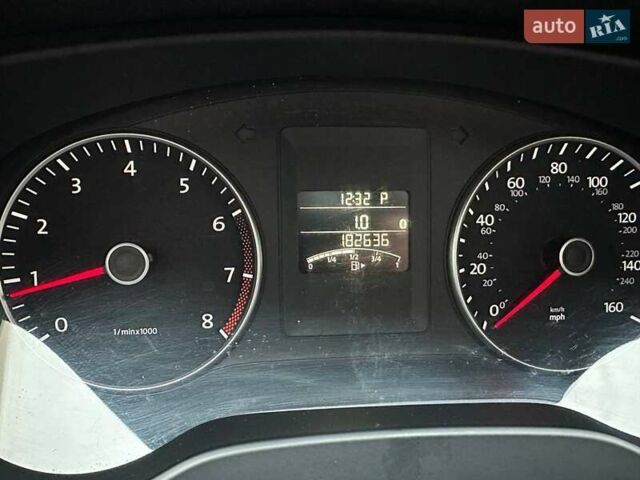 Чорний Фольксваген Джетта, об'ємом двигуна 1.8 л та пробігом 183 тис. км за 8800 $, фото 8 на Automoto.ua