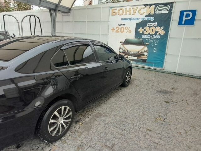 Чорний Фольксваген Джетта, об'ємом двигуна 2 л та пробігом 265 тис. км за 7200 $, фото 1 на Automoto.ua