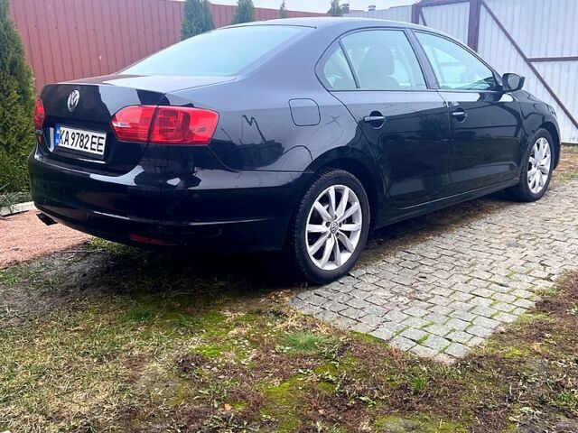 Черный Фольксваген Джетта, объемом двигателя 2 л и пробегом 267 тыс. км за 8300 $, фото 1 на Automoto.ua