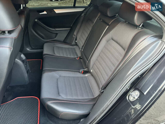 Чорний Фольксваген Джетта, об'ємом двигуна 2 л та пробігом 169 тис. км за 10300 $, фото 6 на Automoto.ua