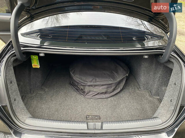 Черный Фольксваген Джетта, объемом двигателя 2.5 л и пробегом 239 тыс. км за 10200 $, фото 46 на Automoto.ua