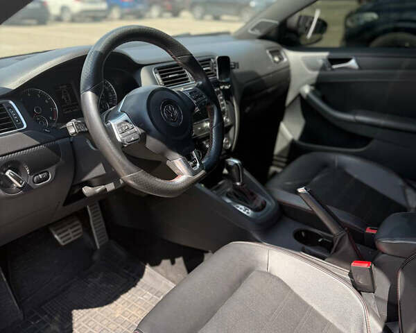 Чорний Фольксваген Джетта, об'ємом двигуна 1.98 л та пробігом 144 тис. км за 13500 $, фото 4 на Automoto.ua