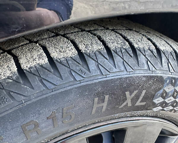 Черный Фольксваген Джетта, объемом двигателя 1.98 л и пробегом 380 тыс. км за 5850 $, фото 13 на Automoto.ua