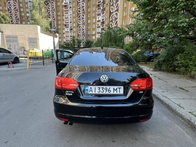 Черный Фольксваген Джетта, объемом двигателя 1.8 л и пробегом 142 тыс. км за 8500 $, фото 4 на Automoto.ua