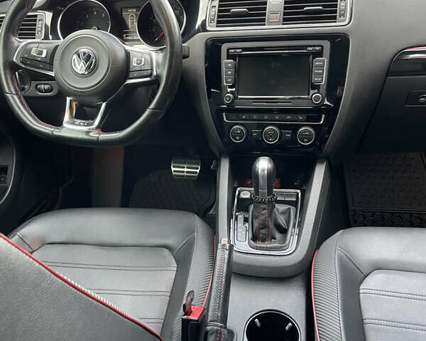 Черный Фольксваген Джетта, объемом двигателя 2 л и пробегом 123 тыс. км за 12600 $, фото 13 на Automoto.ua