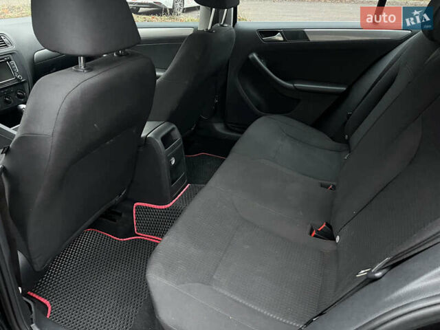 Черный Фольксваген Джетта, объемом двигателя 1.98 л и пробегом 145 тыс. км за 9400 $, фото 11 на Automoto.ua