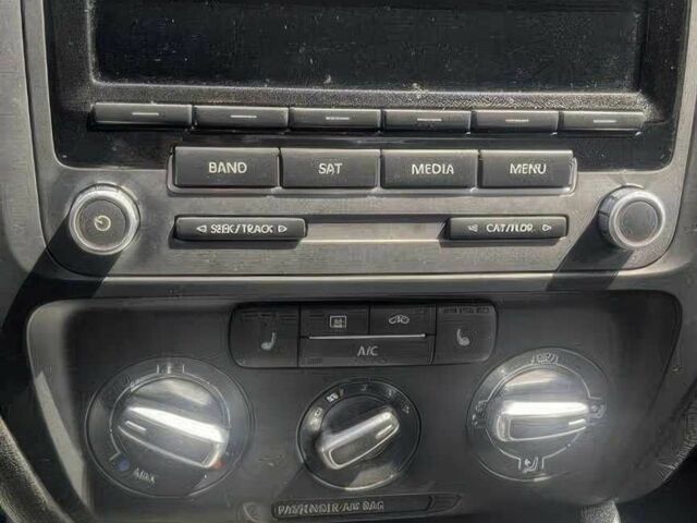 Черный Фольксваген Джетта, объемом двигателя 2 л и пробегом 86 тыс. км за 8500 $, фото 9 на Automoto.ua