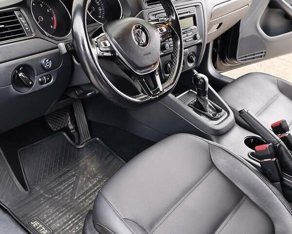 Черный Фольксваген Джетта, объемом двигателя 2 л и пробегом 223 тыс. км за 8600 $, фото 26 на Automoto.ua