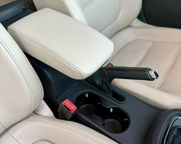 Черный Фольксваген Джетта, объемом двигателя 1.97 л и пробегом 173 тыс. км за 11300 $, фото 14 на Automoto.ua