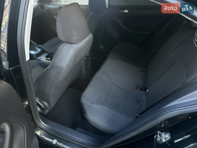 Чорний Фольксваген Джетта, об'ємом двигуна 2 л та пробігом 182 тис. км за 7700 $, фото 27 на Automoto.ua