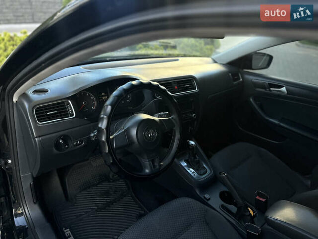 Чорний Фольксваген Джетта, об'ємом двигуна 2 л та пробігом 182 тис. км за 7700 $, фото 21 на Automoto.ua