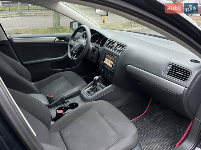 Черный Фольксваген Джетта, объемом двигателя 1.98 л и пробегом 145 тыс. км за 9400 $, фото 23 на Automoto.ua