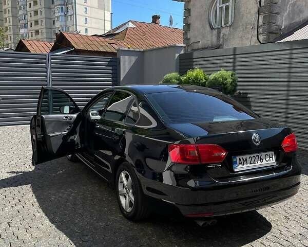 Черный Фольксваген Джетта, объемом двигателя 1.98 л и пробегом 231 тыс. км за 8500 $, фото 2 на Automoto.ua