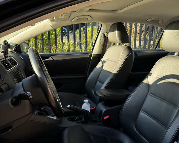 Черный Фольксваген Джетта, объемом двигателя 2 л и пробегом 201 тыс. км за 9600 $, фото 10 на Automoto.ua