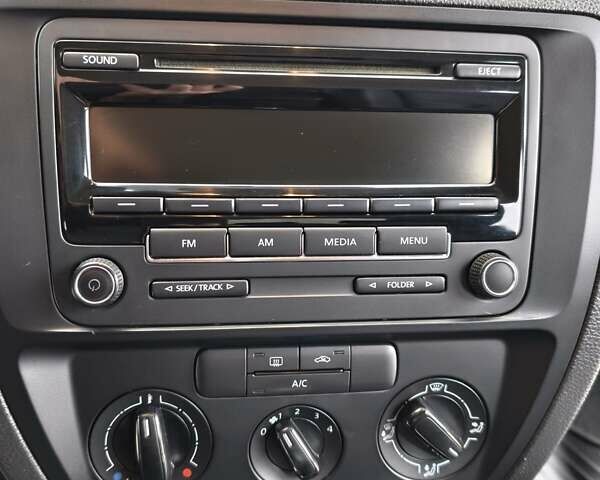 Черный Фольксваген Джетта, объемом двигателя 2 л и пробегом 223 тыс. км за 8600 $, фото 35 на Automoto.ua