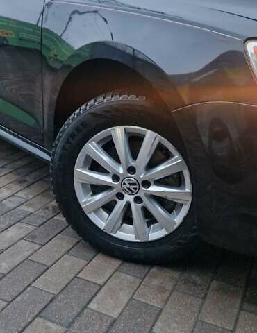 Чорний Фольксваген Джетта, об'ємом двигуна 1.4 л та пробігом 241 тис. км за 8599 $, фото 17 на Automoto.ua