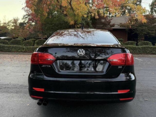 Черный Фольксваген Джетта, объемом двигателя 1.8 л и пробегом 86 тыс. км за 7000 $, фото 5 на Automoto.ua