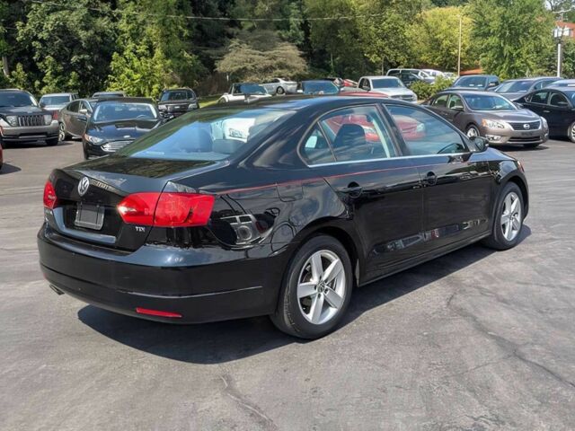 Чорний Фольксваген Джетта, об'ємом двигуна 2 л та пробігом 85 тис. км за 6500 $, фото 4 на Automoto.ua