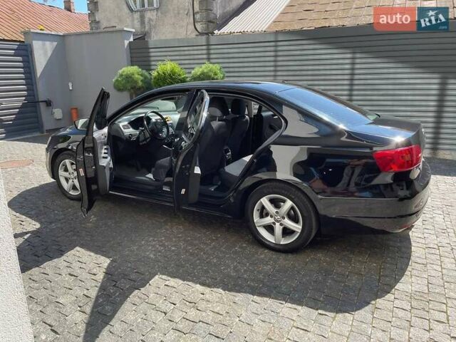 Черный Фольксваген Джетта, объемом двигателя 1.98 л и пробегом 231 тыс. км за 8500 $, фото 5 на Automoto.ua