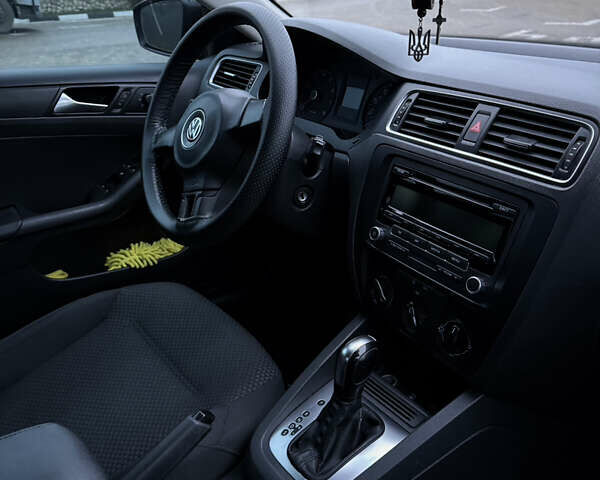 Черный Фольксваген Джетта, объемом двигателя 1.98 л и пробегом 203 тыс. км за 8300 $, фото 1 на Automoto.ua