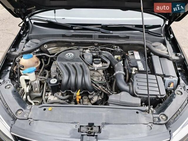Черный Фольксваген Джетта, объемом двигателя 2 л и пробегом 223 тыс. км за 8600 $, фото 46 на Automoto.ua