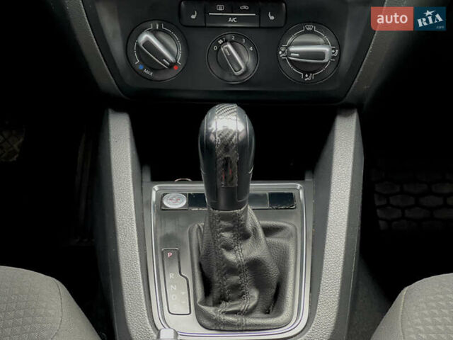 Чорний Фольксваген Джетта, об'ємом двигуна 1.8 л та пробігом 200 тис. км за 8400 $, фото 24 на Automoto.ua