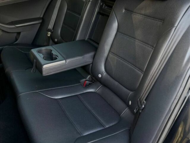 Черный Фольксваген Джетта, объемом двигателя 1.8 л и пробегом 180 тыс. км за 9499 $, фото 11 на Automoto.ua