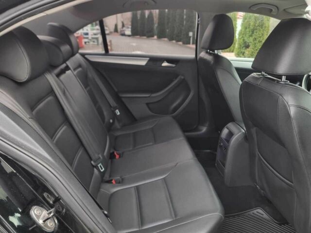 Чорний Фольксваген Джетта, об'ємом двигуна 1.8 л та пробігом 158 тис. км за 8699 $, фото 17 на Automoto.ua