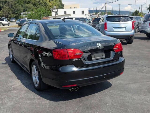 Чорний Фольксваген Джетта, об'ємом двигуна 2 л та пробігом 85 тис. км за 6500 $, фото 6 на Automoto.ua