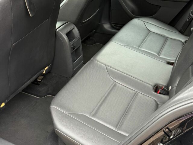 Черный Фольксваген Джетта, объемом двигателя 1.8 л и пробегом 150 тыс. км за 9999 $, фото 12 на Automoto.ua