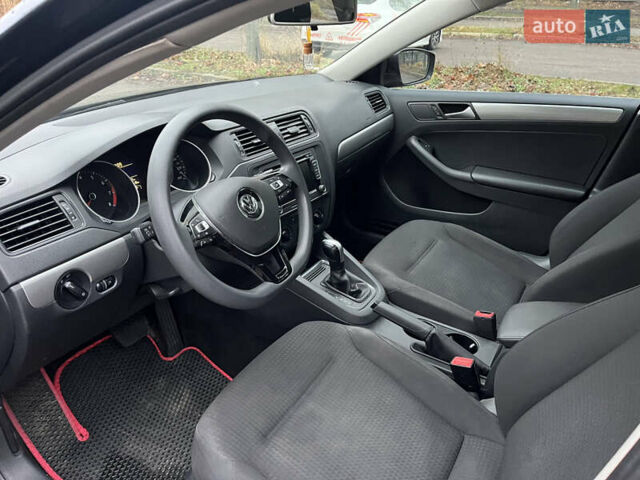 Черный Фольксваген Джетта, объемом двигателя 1.98 л и пробегом 145 тыс. км за 9400 $, фото 9 на Automoto.ua