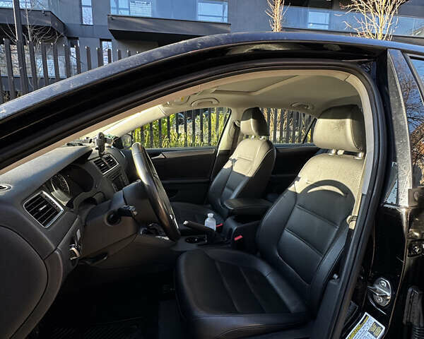 Черный Фольксваген Джетта, объемом двигателя 2 л и пробегом 201 тыс. км за 9600 $, фото 8 на Automoto.ua