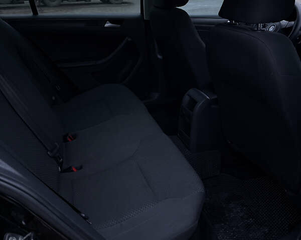 Черный Фольксваген Джетта, объемом двигателя 1.98 л и пробегом 203 тыс. км за 8300 $, фото 17 на Automoto.ua