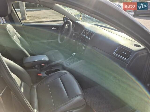 Черный Фольксваген Джетта, объемом двигателя 2 л и пробегом 250 тыс. км за 7500 $, фото 12 на Automoto.ua