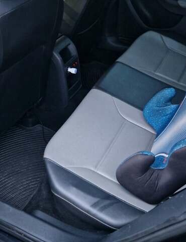 Чорний Фольксваген Джетта, об'ємом двигуна 1.4 л та пробігом 241 тис. км за 8599 $, фото 16 на Automoto.ua