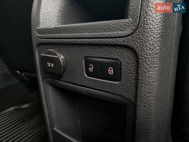 Чорний Фольксваген Джетта, об'ємом двигуна 1.8 л та пробігом 158 тис. км за 8699 $, фото 48 на Automoto.ua