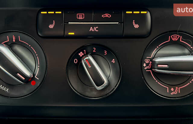 Чорний Фольксваген Джетта, об'ємом двигуна 1.8 л та пробігом 200 тис. км за 8400 $, фото 23 на Automoto.ua