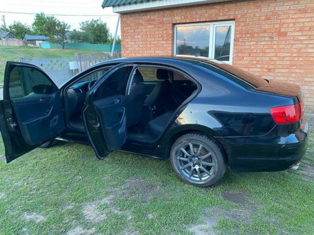 Черный Фольксваген Джетта, объемом двигателя 2 л и пробегом 200 тыс. км за 7500 $, фото 5 на Automoto.ua