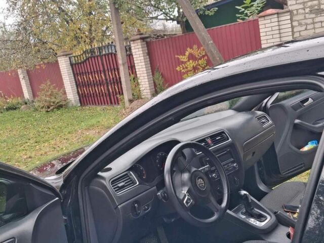 Фольксваген Джетта 2014 в Коростене на Automoto.ua Черный Фольксваген Джетта, объемом двигателя 2 л и пробегом 250 тыс. км за 8500 $, фото 6 на Automoto.ua