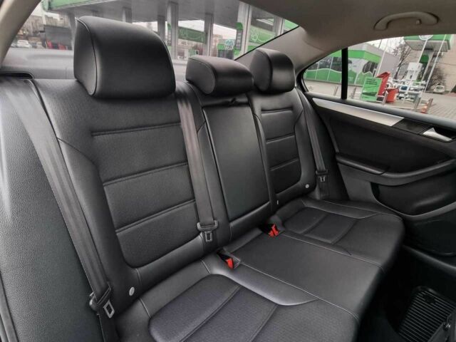 Чорний Фольксваген Джетта, об'ємом двигуна 1.8 л та пробігом 158 тис. км за 8699 $, фото 18 на Automoto.ua