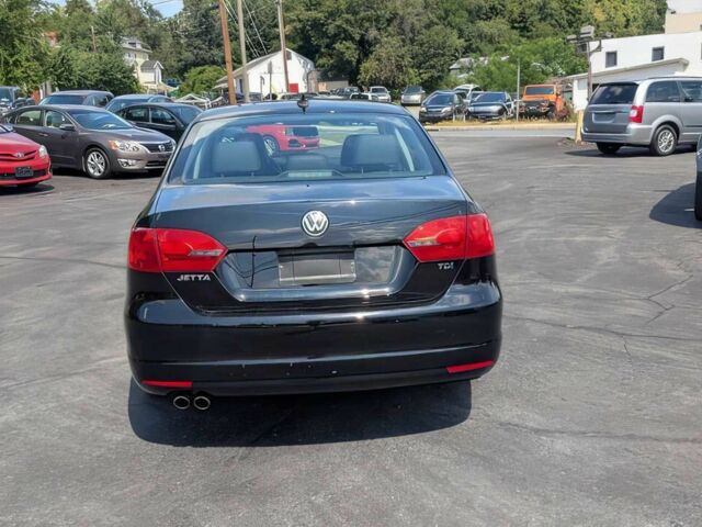 Чорний Фольксваген Джетта, об'ємом двигуна 2 л та пробігом 85 тис. км за 6500 $, фото 5 на Automoto.ua